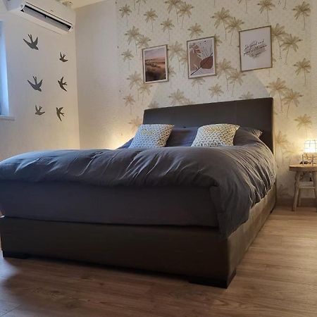Chambre Climatisee Et Cosy Auberge Du Manala Hotel 24 24 Saint-Louis  Eksteriør bilde
